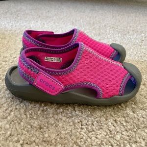Crocs Kids Toddler Girls Swiftwater Sandals Magenta Water Shoes Size 11 Like New